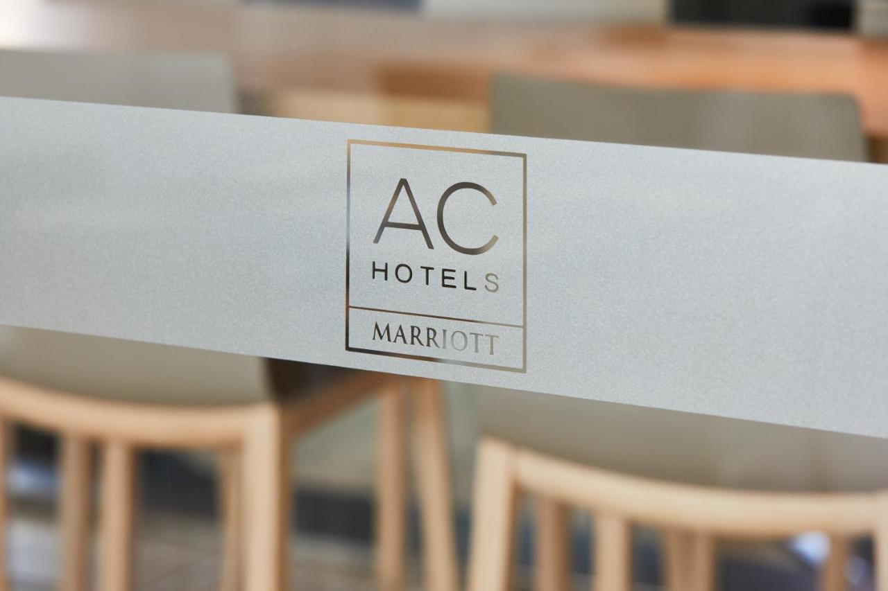 Ac Hotel By Marriott Santiago Cenco Costanera Bagian luar foto