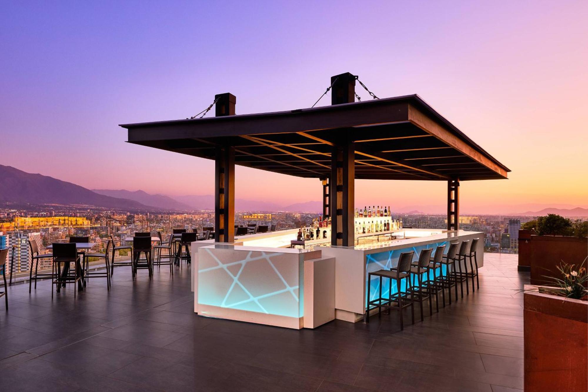 Ac Hotel By Marriott Santiago Cenco Costanera Bagian luar foto