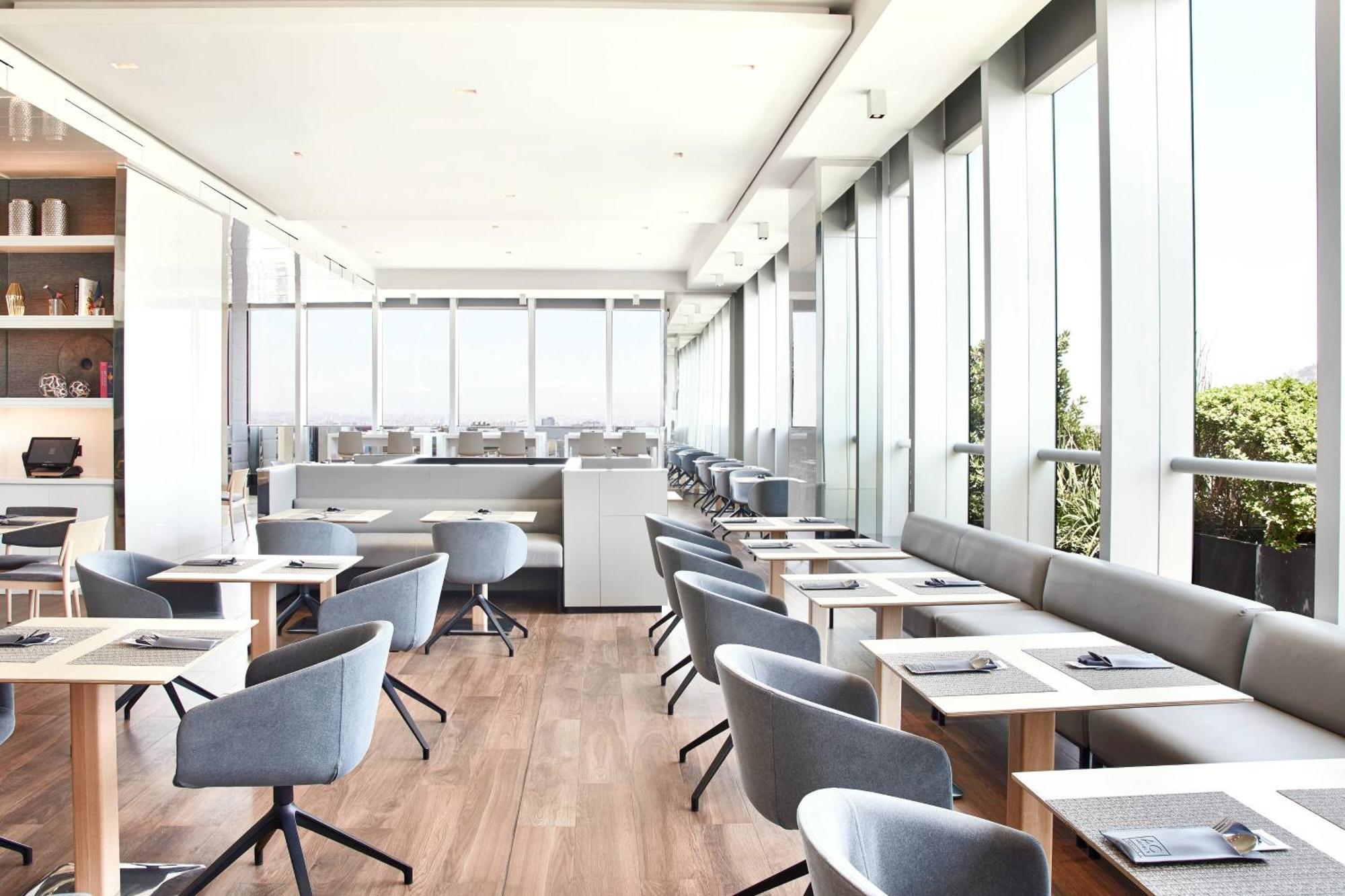 Ac Hotel By Marriott Santiago Cenco Costanera Bagian luar foto
